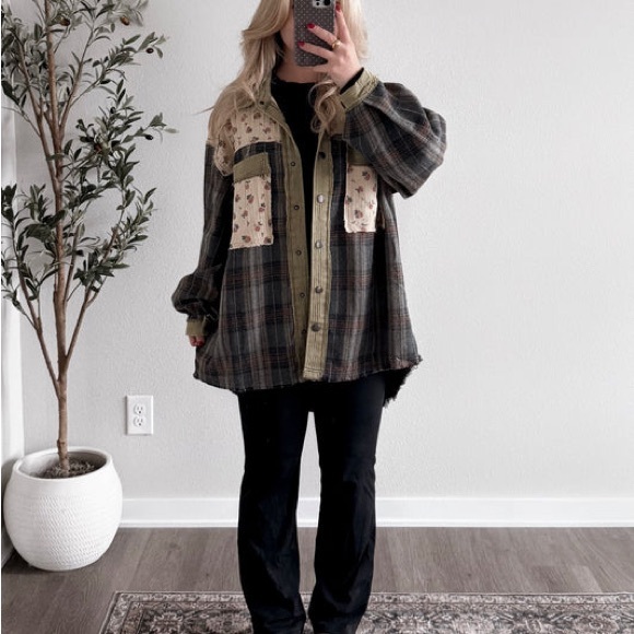 POL Floral Plaid Jacket - Picture 2 of 4